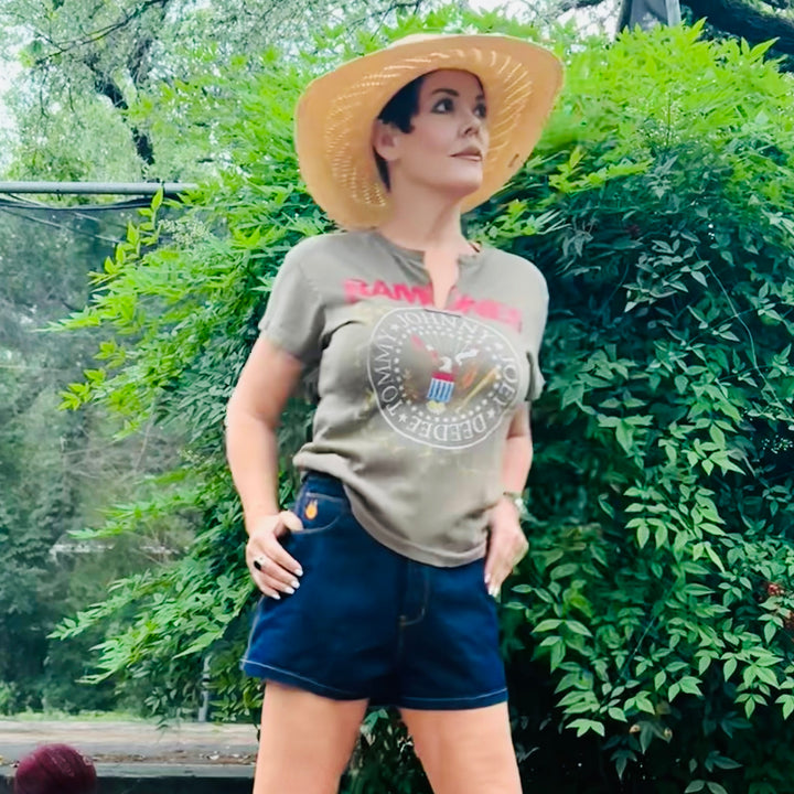 Vintage Gloria Vanderbilt Dark Denim Shorts